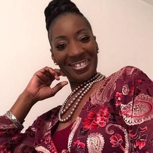 Meet your Posher, Pamela